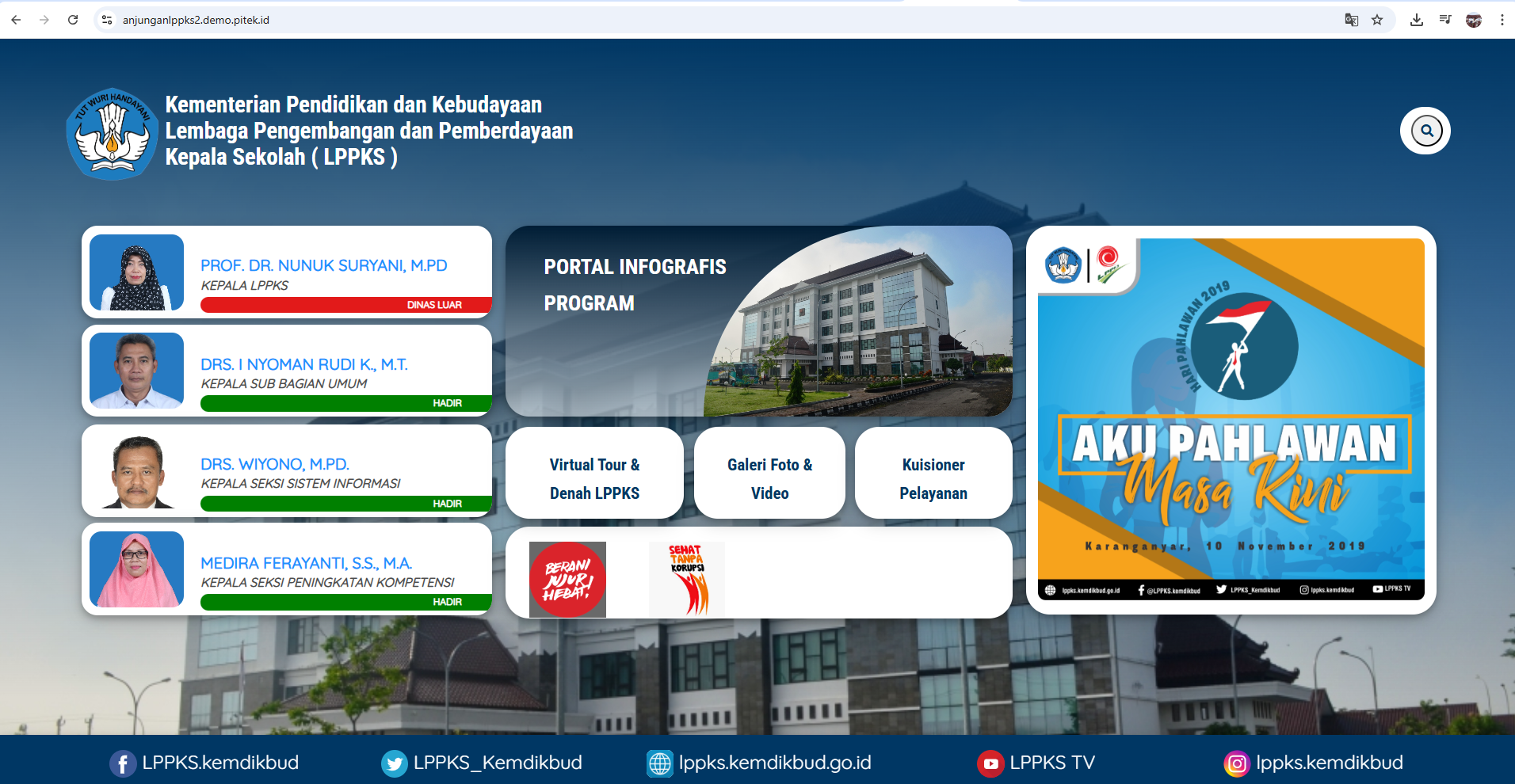 Anjungan LPPKS 2 (Information Booth)